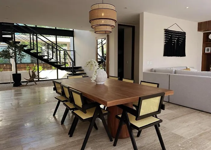 Penthouse Om *
